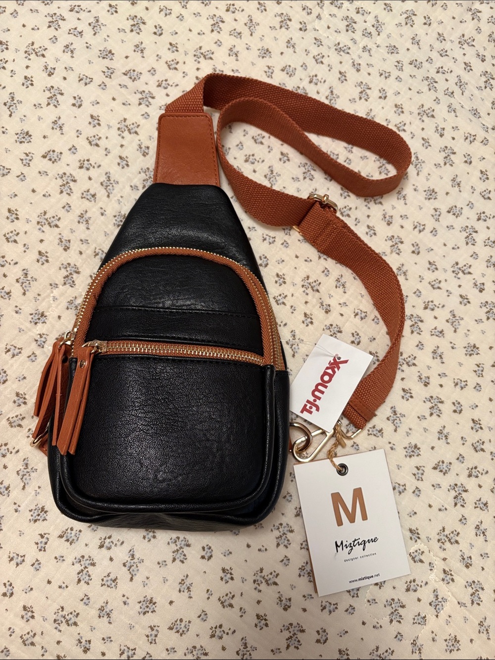 🤎 Sling Backpack